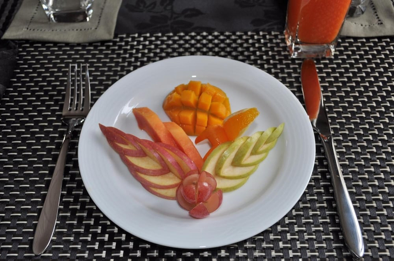 Food & Drinks 5, Royal Cocoon, Nuwara Eliya