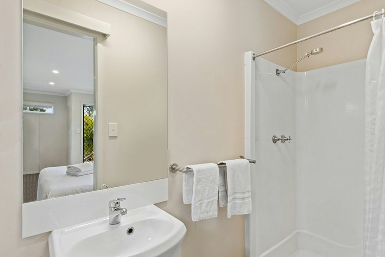 Bathroom 4, Discovery Parks - Swan Valley, Swan