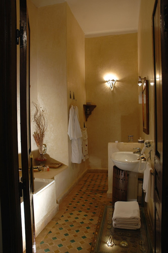 Bathroom, La Maison Bleue Batha, Fès
