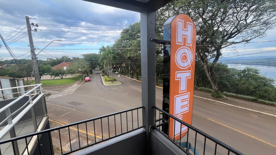 Property grounds 4, Via lago hotel, Itá