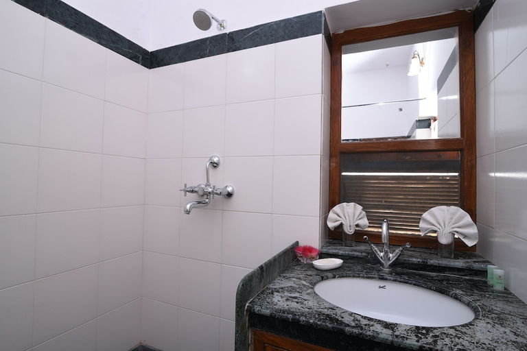 Bathroom 4, Devra Udaipur, Udaipur