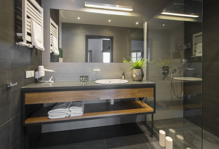 Bathroom 3, BC29 Residence, Kraków City