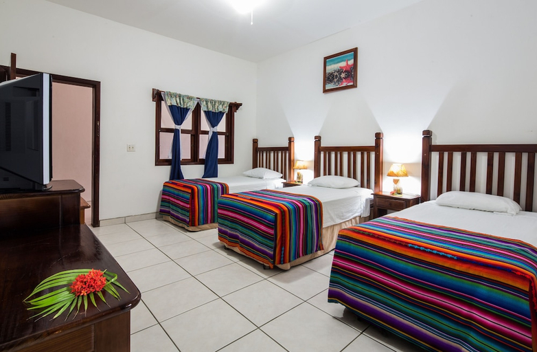 Bedroom 3, Splash Inn Dive Resort & Villas, Roatán