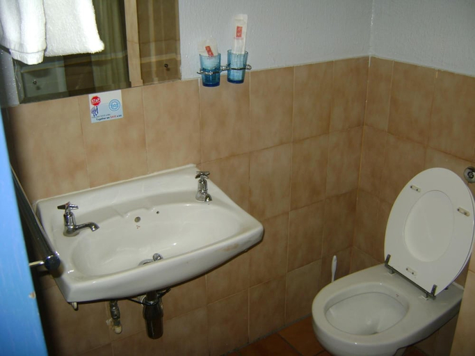 Bathroom 3, The Gaborone Hotel, Gaborone