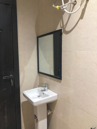 Bathroom 3, Foramot Suite, Ikeja