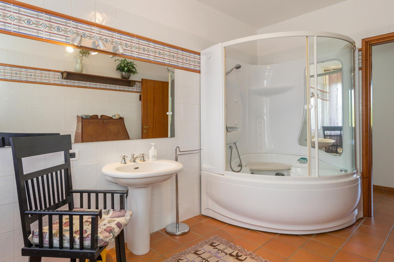 Bathroom 4, Tenuta Vallegaia, Livorno