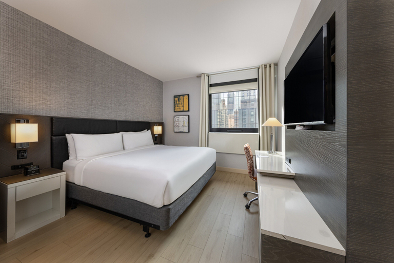 Bedroom 3, Four Points By Sheraton Manhattan Midtown West, New York