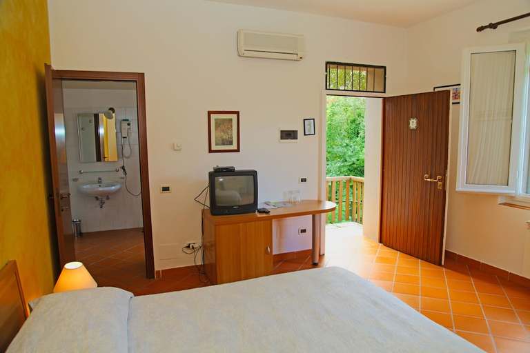 Bedroom 2, Villaggio Della Salute Piu, Bologna