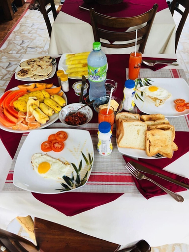 Food & Drinks 5, Villa Begonia, K.F.G. & G. Korale