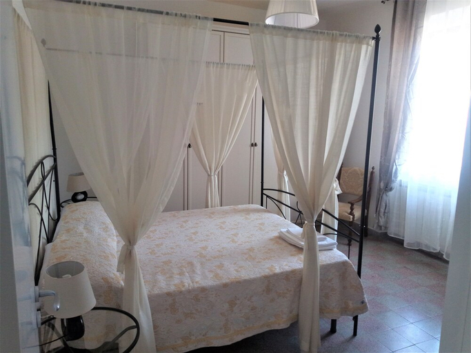 Bedroom 2, Corsomessina64, Crotone