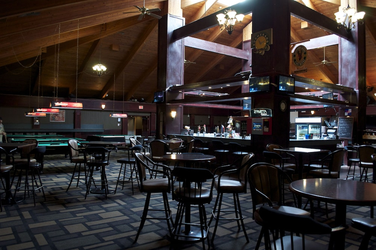 Food & Drinks 4, Slave Lake Inn and Conference Centre, Division No. 17