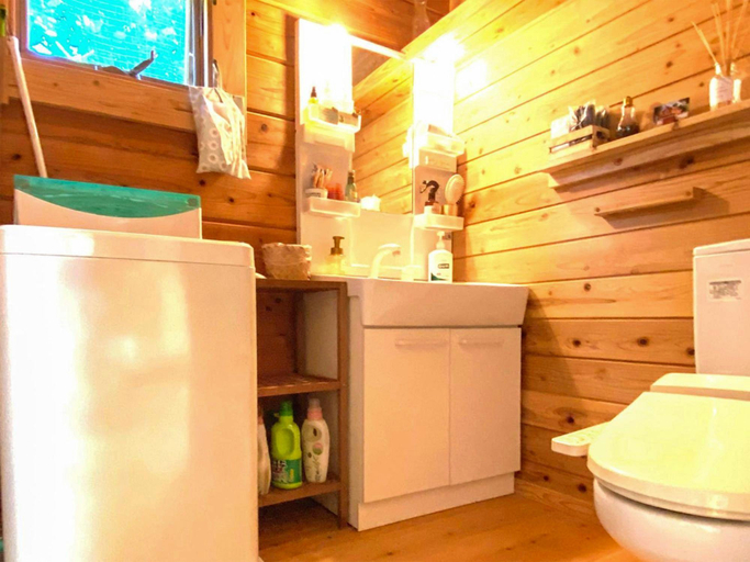 Bathroom 5, Akeeesi365, Ishigaki