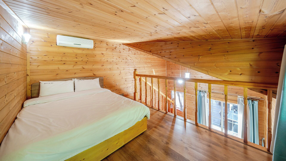 Room 2, Gapyeong Yellowstone Pet-friendly Pensio, Gapyeong