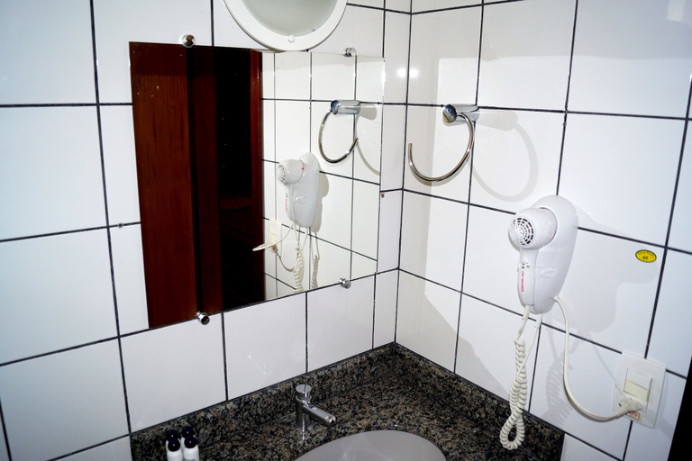 Bathroom 3, Acqua Bella Thermas Hotel, Caldas Novas