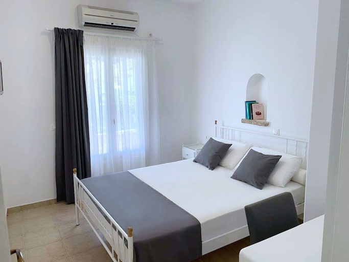 Bedroom 4, Antiparos View, South Aegean