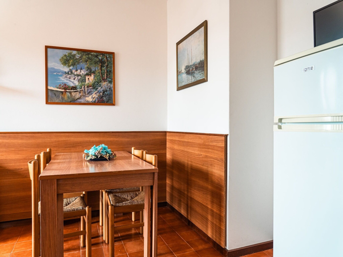 Interior 5, Coastal Comfort in Lido del Sole With sea View, Venezia