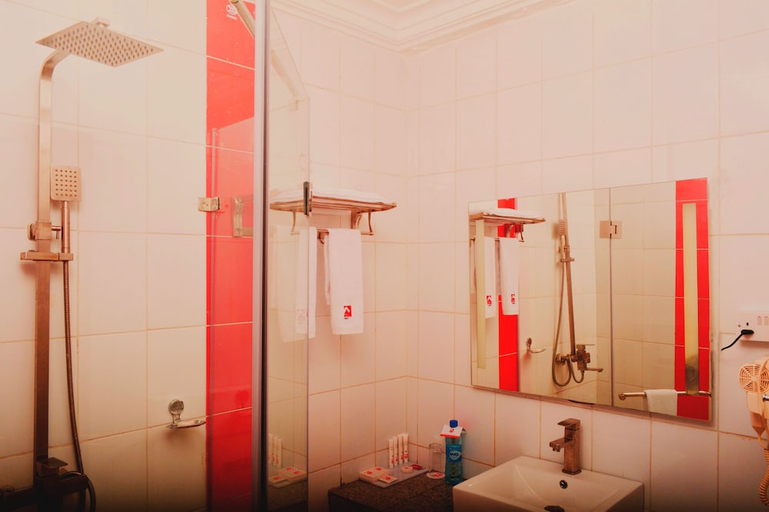 Bathroom, Sweet Spirit Hotel and Suites Danag - Port Harcourt, Obio/Akp