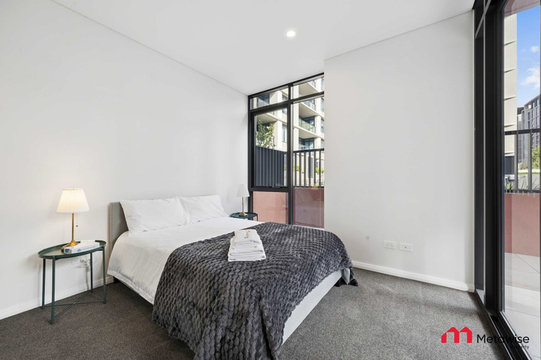 Room 2, Metawisebnb Modern 1BR Near Shops Metro, Blacktown - North