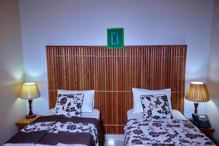 Bedroom 2, Congress Hotel, Mfoundi