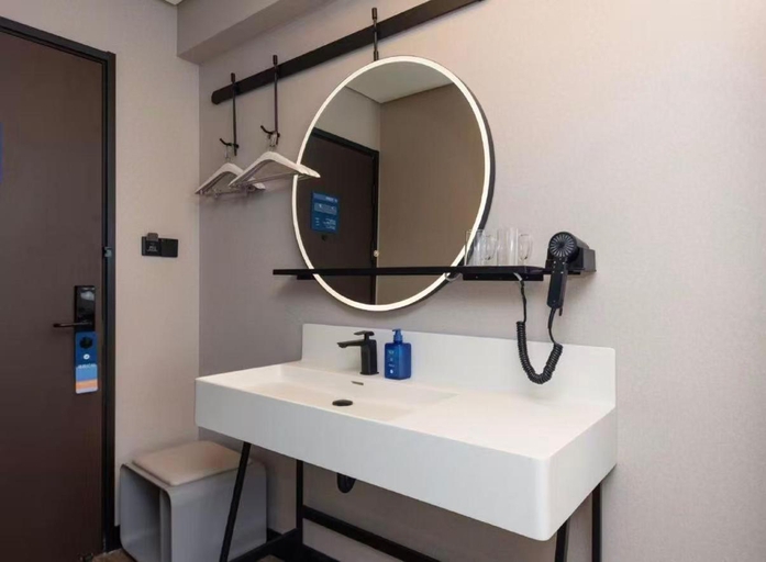 Bathroom 4, Hanting Hotel Yiwu International Trade Market, Jinhua