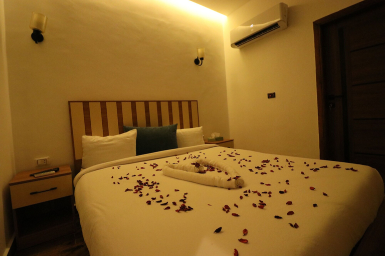 Room 4, Pyramids West Hotel, Kirdasah