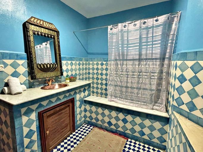 Bathroom 3, Riad Dar Guennoun, Fès