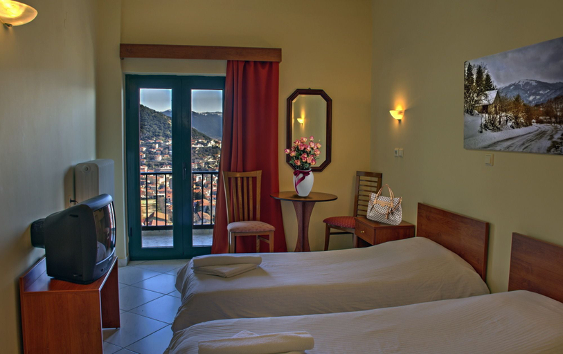 Bedroom 3, Lecadin Hotel, Central Greece