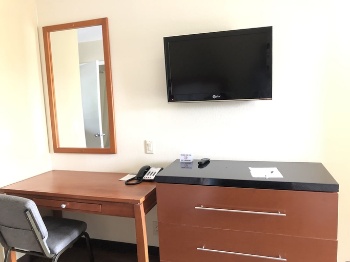 Others, Simply Home Inn Suites, Riverside