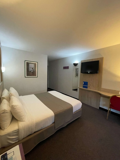 Bedroom 2, Kyriad Saint Fargeau Ponthierry Apollonia, Seine-et-Marne