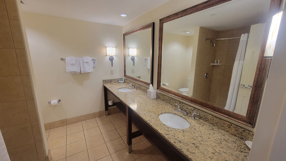 Bathroom 4, Plantation Resort on Crystal River, Citrus