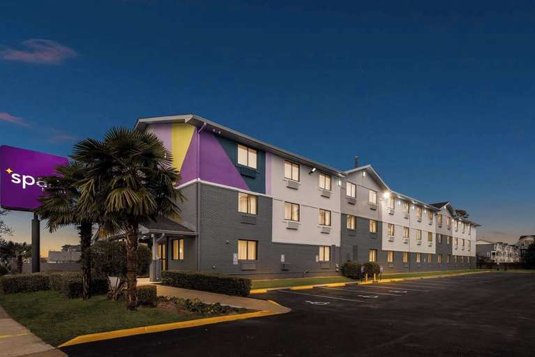 Exterior & Views 2, Spark by Hilton Norfolk, Norfolk