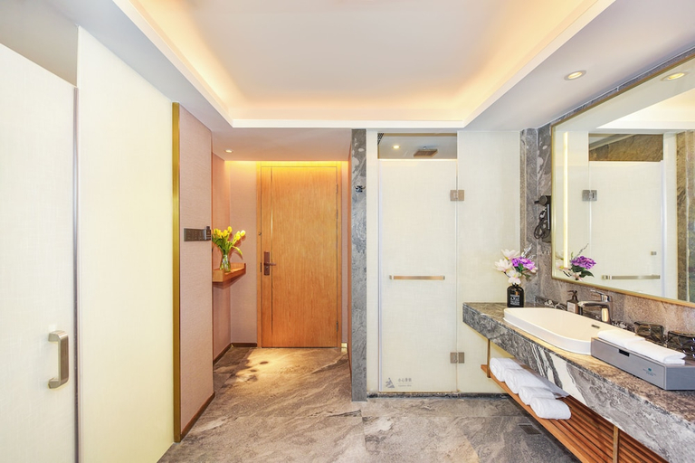 Bathroom 4, Royce Hotel Shenzhen, Shenzhen