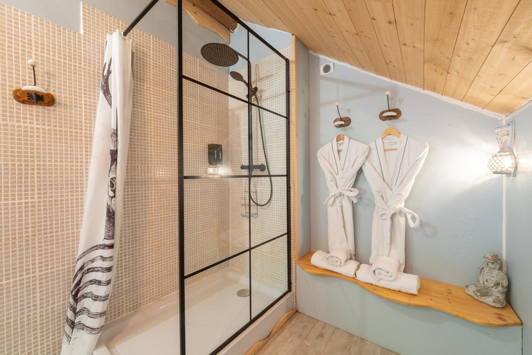 Bathroom 3, La Grange Du Kerala - Chambre, Vosges