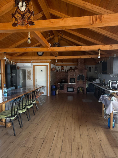 Food & Drinks, VILA DAVELY, Campulung Moldovenesc