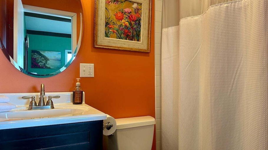 Bathroom 2, Greens, Pines & Lake Views Condo, Piscataquis