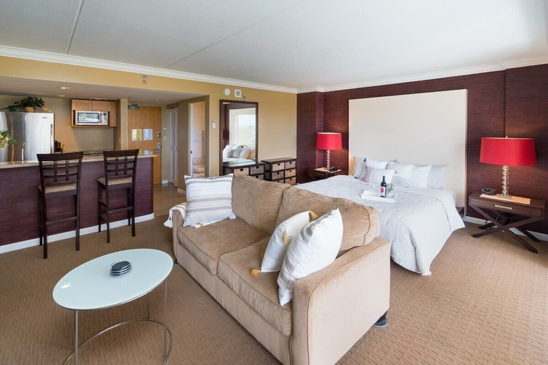 Bedroom 4, @ Marbella Lane - Executive Suite Steps to Beach, Honolulu