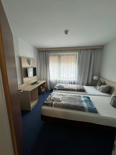 Bedroom 4, Hotel Regina, Rhein-Sieg-Kreis