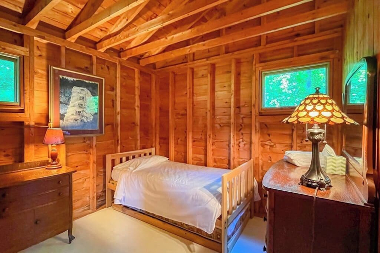 Room 5, Classic Home Overlooking the St. George River With Deck & Great Views, Knox