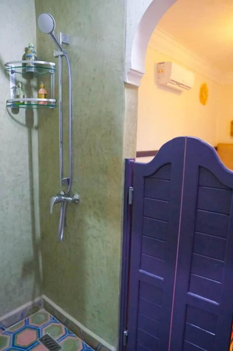 Bathroom 5, Riad Omi Winna, Marrakech