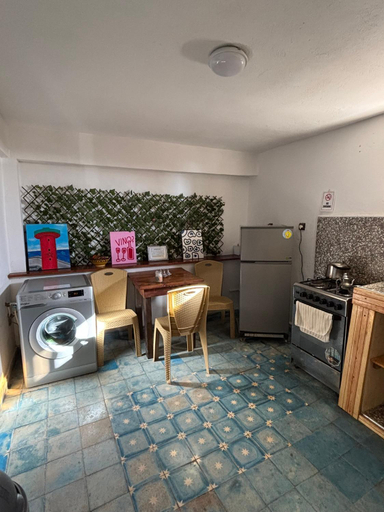 Others 4, Jara Cimrmann surf house, Agadir-Ida ou Tanane