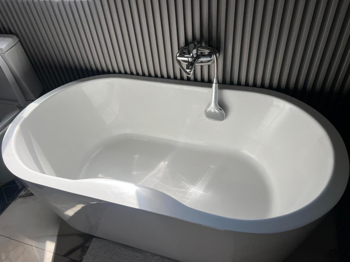 Bathroom 2, Vista Royale Luxury Villas, Mbabane East