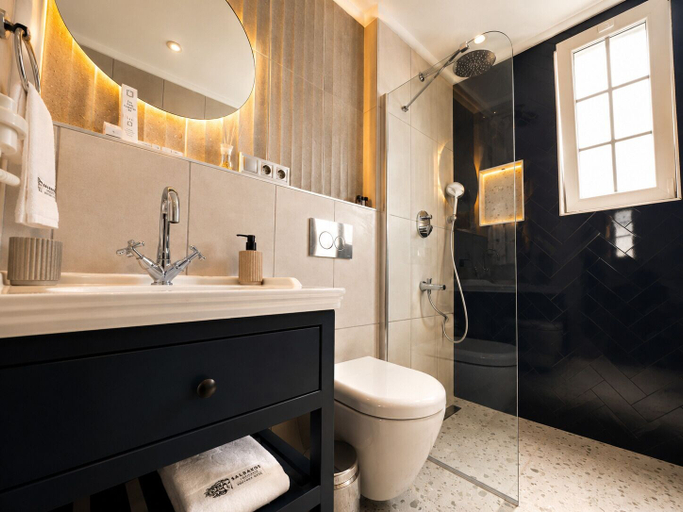 Bathroom 5, Salbakos Herakleia Hotel, Çeşme