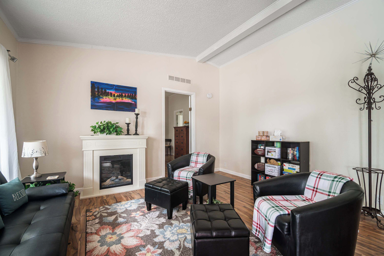 Living area 2, Canyon Lake-sweet Retreat, Comal