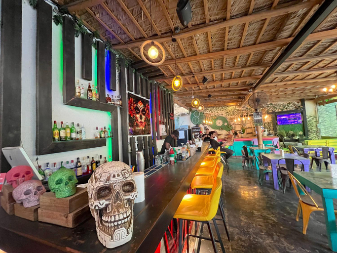 Food & Drinks 4, AVENTURA STUDIOS with TROPICAL POOL - playa LOS CORALES, Salvaleon de Higuey