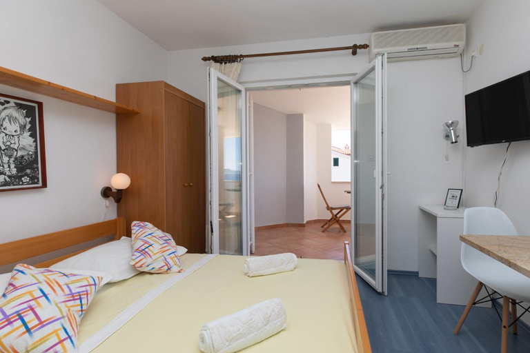 Bedroom 2, Apartments Ban, Omiš