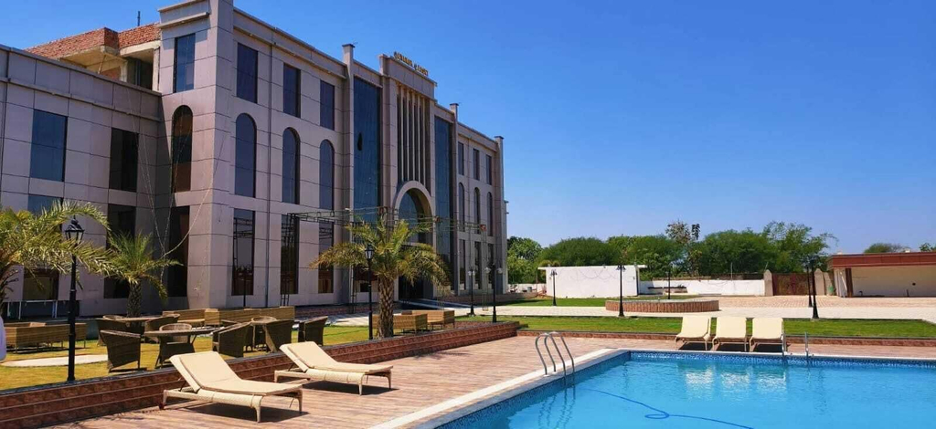 Pool 2, Devansh Palace And Resort, Pratapgarh