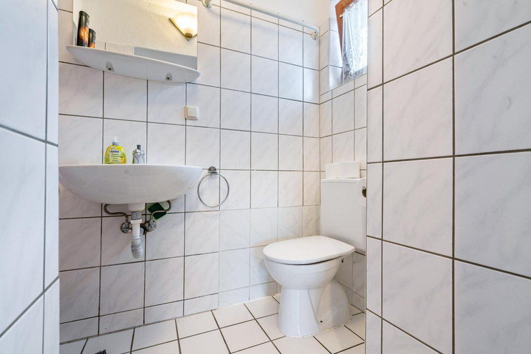 Bathroom 3, Knodelhof, München