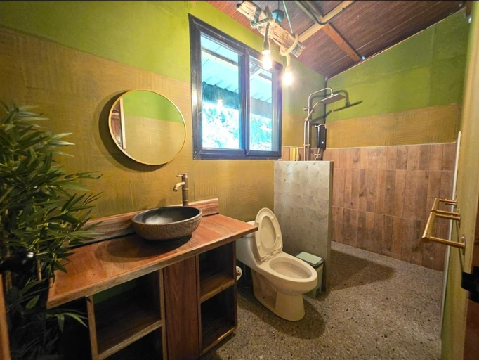 Bathroom 3, Khao Sok Silver Cliff Resort, Phanom