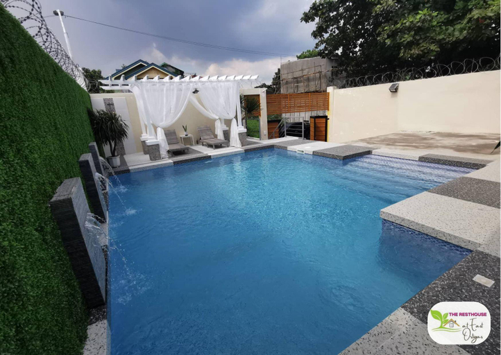 Sport & Beauty 2, Newly Built Private Villa with Pool in Cainta, Cainta