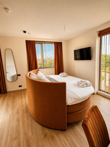 3, Hotel het Dok, Velsen